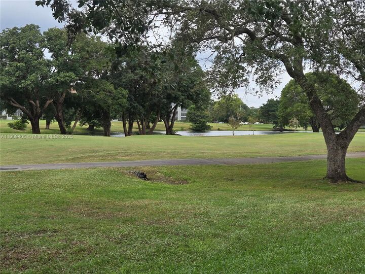 300 SW 130th Ter 413B  Pembroke Pines FL 33027 photo