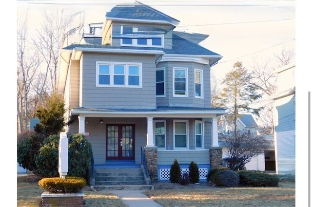 Property Photo: 264 Broad Street 3 CT 06450