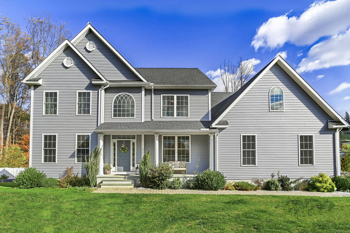 Property Photo:  450 James Farm Road  CT 06614 