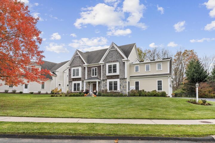 Property Photo:  17 Cranbrook  CT 06117 