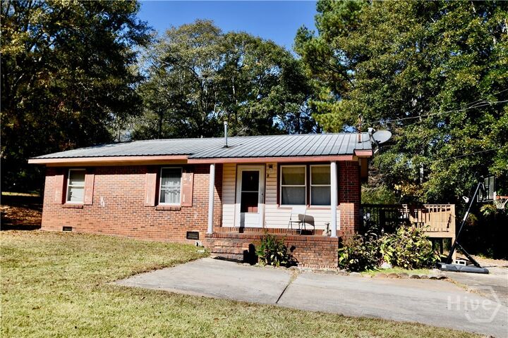 Property Photo: 6367 Highway 72 E GA 30627