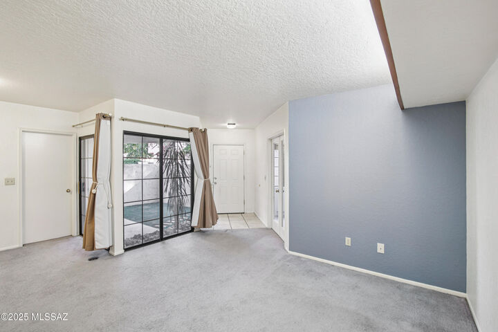 Property Photo: 4285 N River Grove Circle 112 AZ 85719