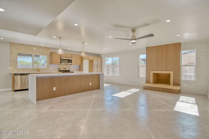 3549 S Avenida De Las Palmas  Tucson AZ 85730 photo