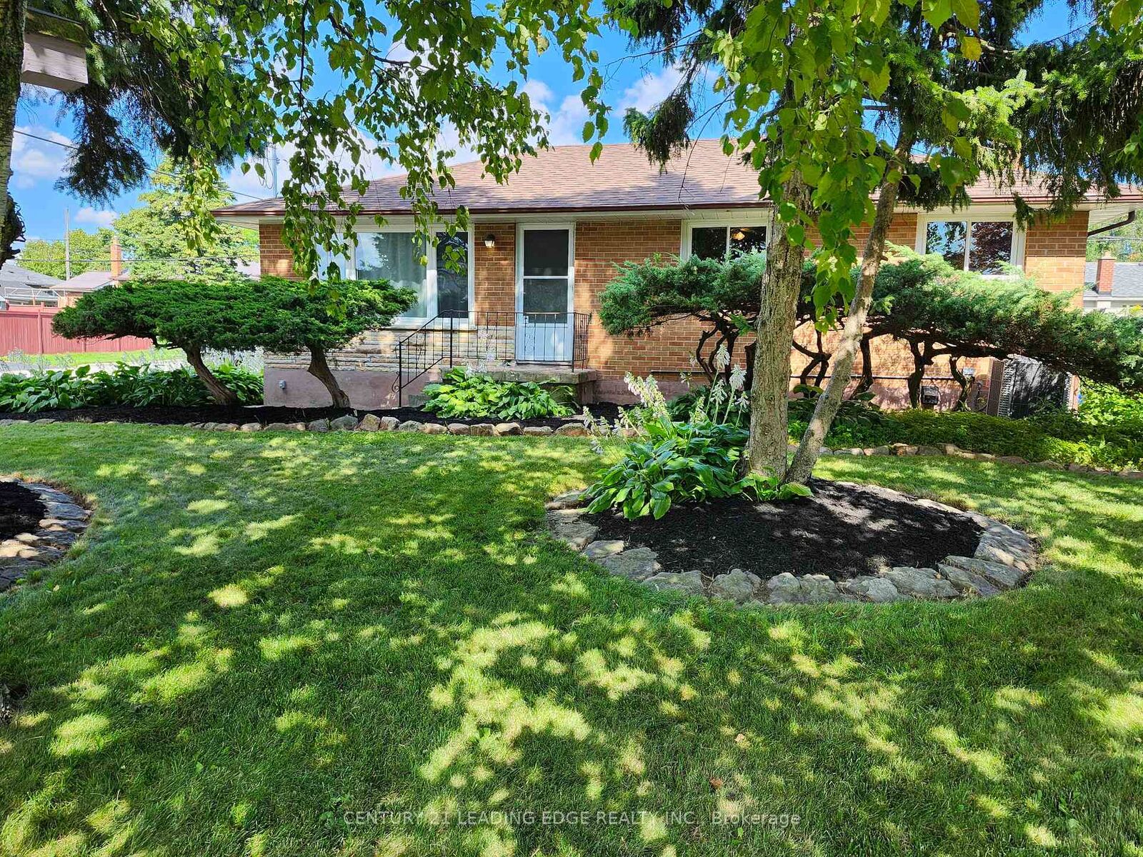 Property Photo: 1441 Park Road S ON L1J 4K5