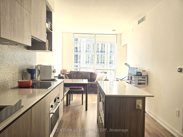 Photo de la propriété:  1 Yorkville Avenue 3903  ON M4W 0B1 