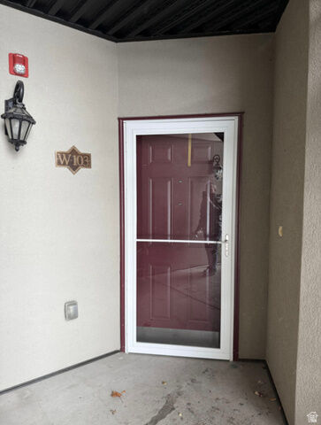 Property Photo: 123 N Romney Ln 103 UT 84062