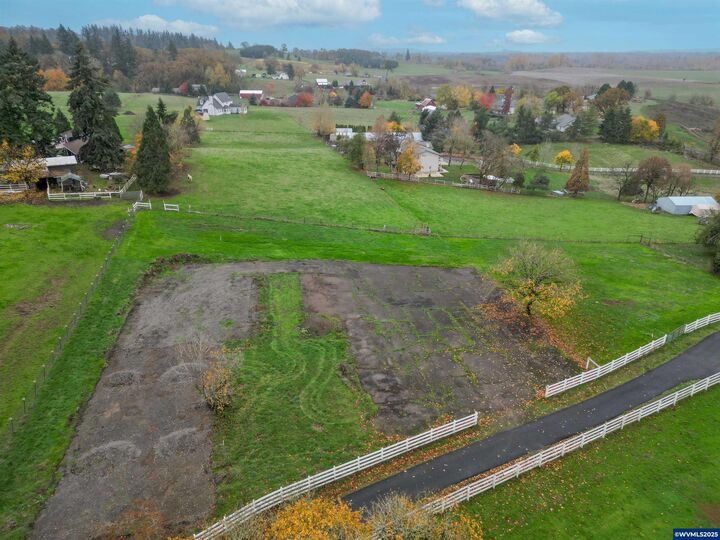 Property Photo: 354 Lookout Ln SE OR 97352