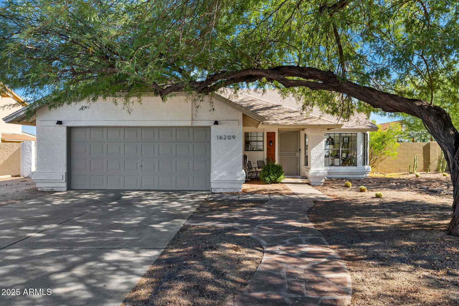 Property Photo: 16209 N 16th Street AZ 85022