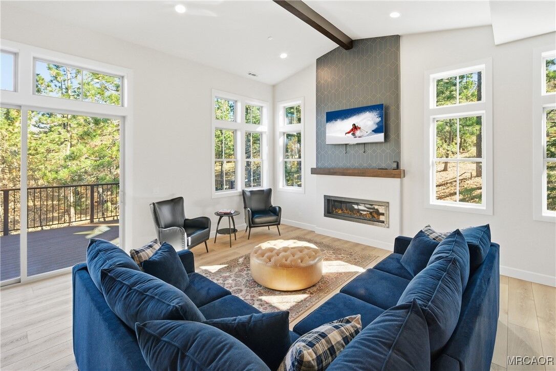 Property Photo: 885 Pine Meadow Court CA 92315