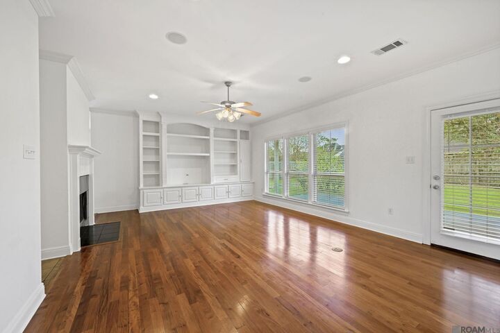 Property Photo:  10740 Hillwood Ave  LA 70810 