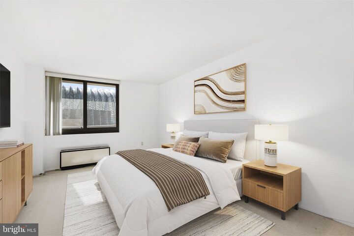 Property Photo: 1420 Locust Street 00 7M PA 19102