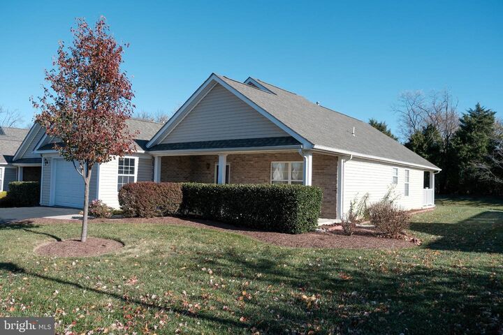 Property Photo: 105 Tanglewood Lane VA 22602