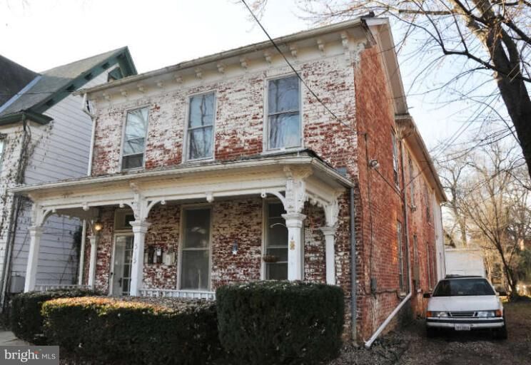 Property Photo: 515 N Loudoun Street 1 VA 22601