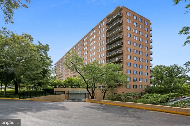 1900 Lyttonsville Road 802  Silver Spring MD 20910 photo