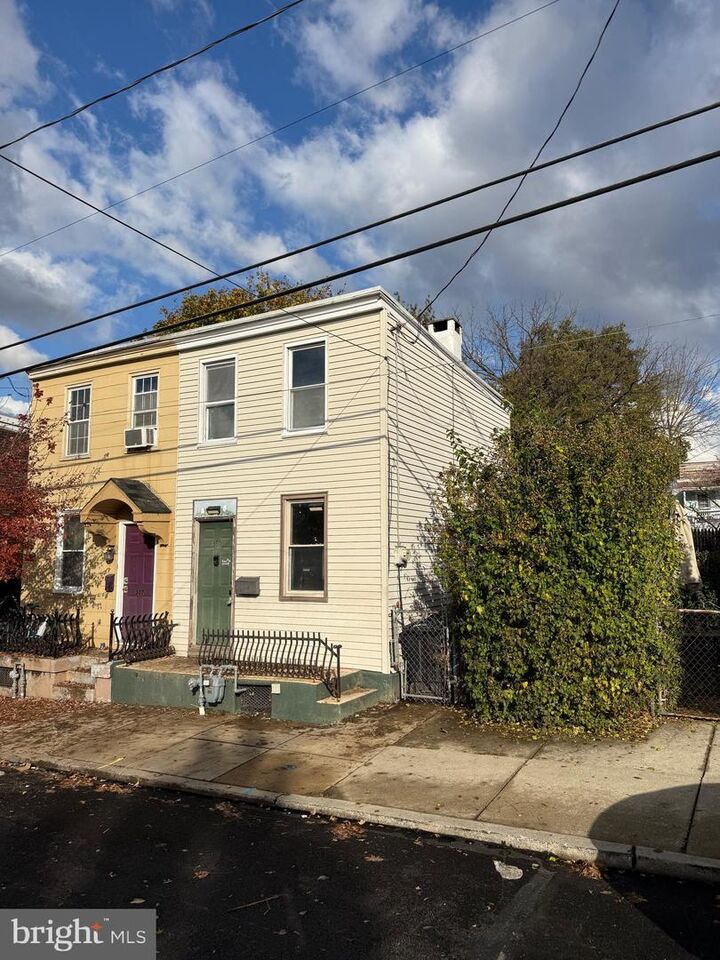 305 N Marshall Street  Lancaster PA 17602 photo