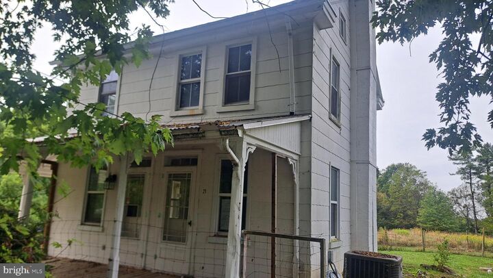 21 N York Road  Dillsburg PA 17019 photo