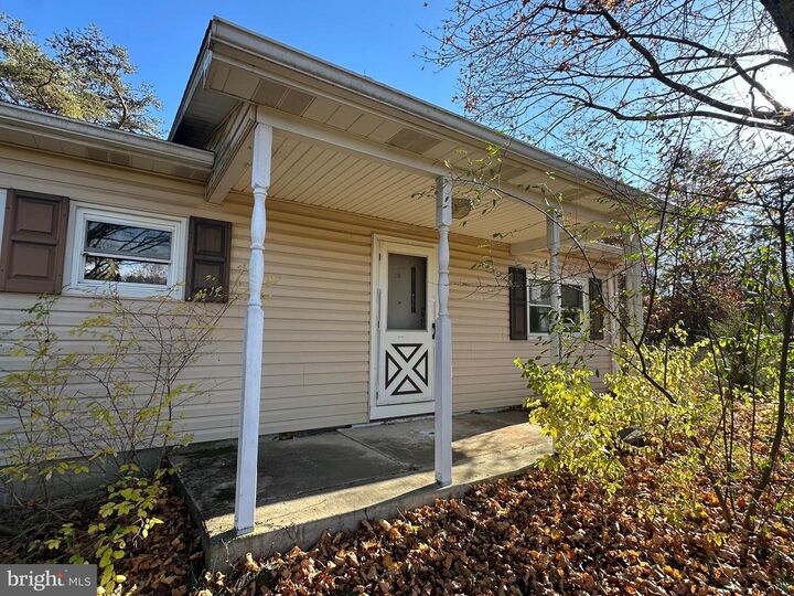 Property Photo:  18739 E Wilson Road SE  MD 21555 