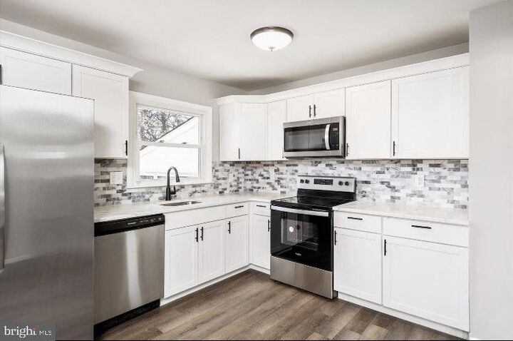 Property Photo: 288 Creek Road NJ 08031