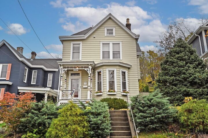 3616 Woodbridge Place  Cincinnati OH 45226 photo