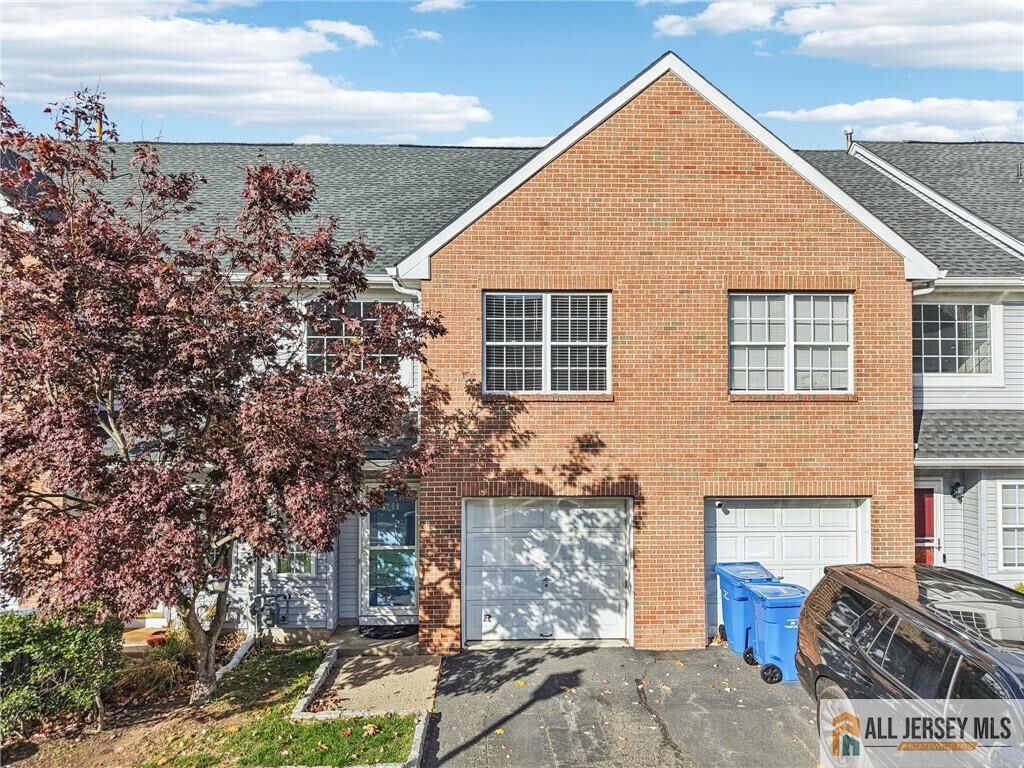 Property Photo:  269 Shady Oak Court  NJ 08854 