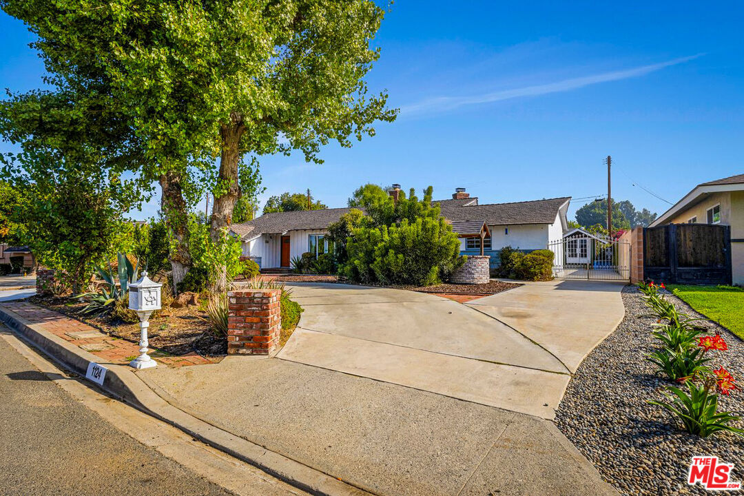 Property Photo:  1124 S Cajon Ave  CA 91791 