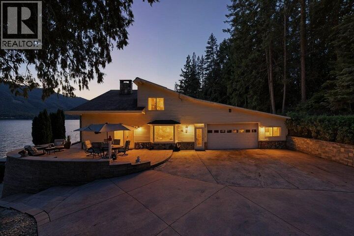 Property Photo: 4842 Sunnybrae Canoe Point Road BC V0E 2X1