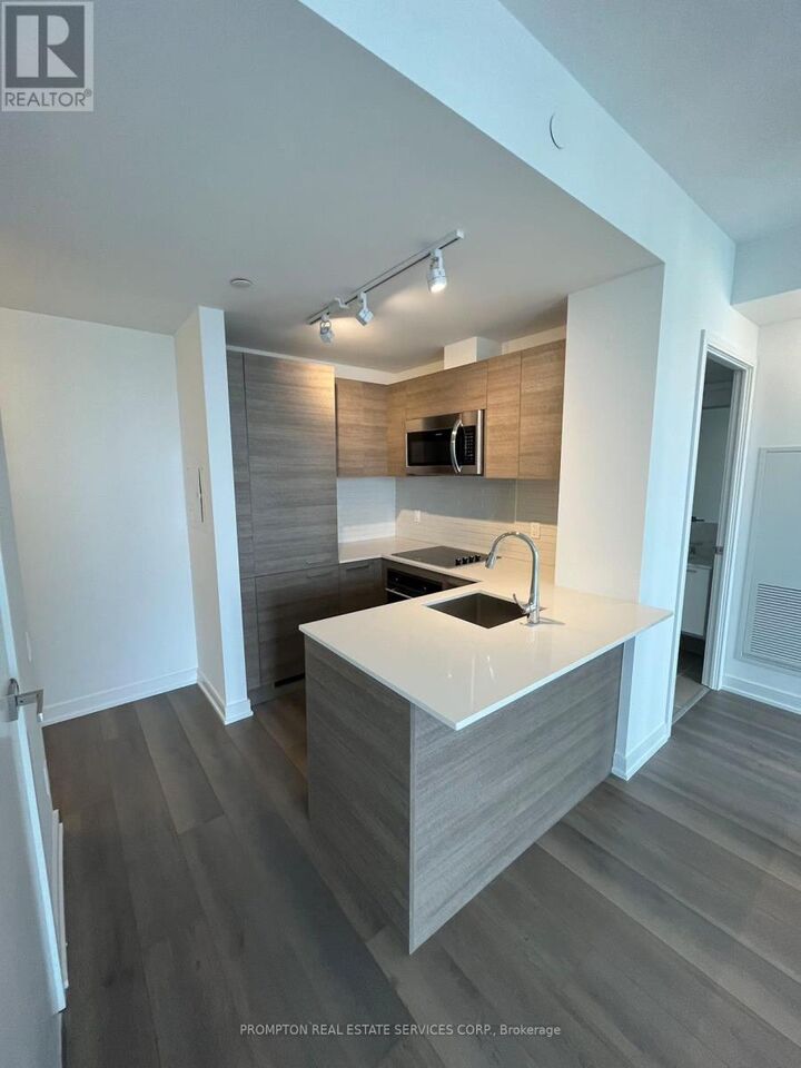 Property Photo:  3 Gloucester Street 4006  ON M4Y 0C6 