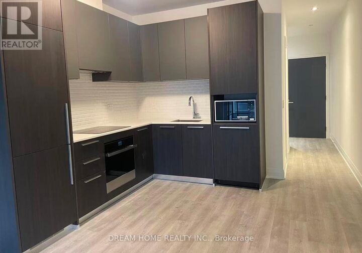 Property Photo:  65 Broadway Avenue 408  ON M4P 1T9 