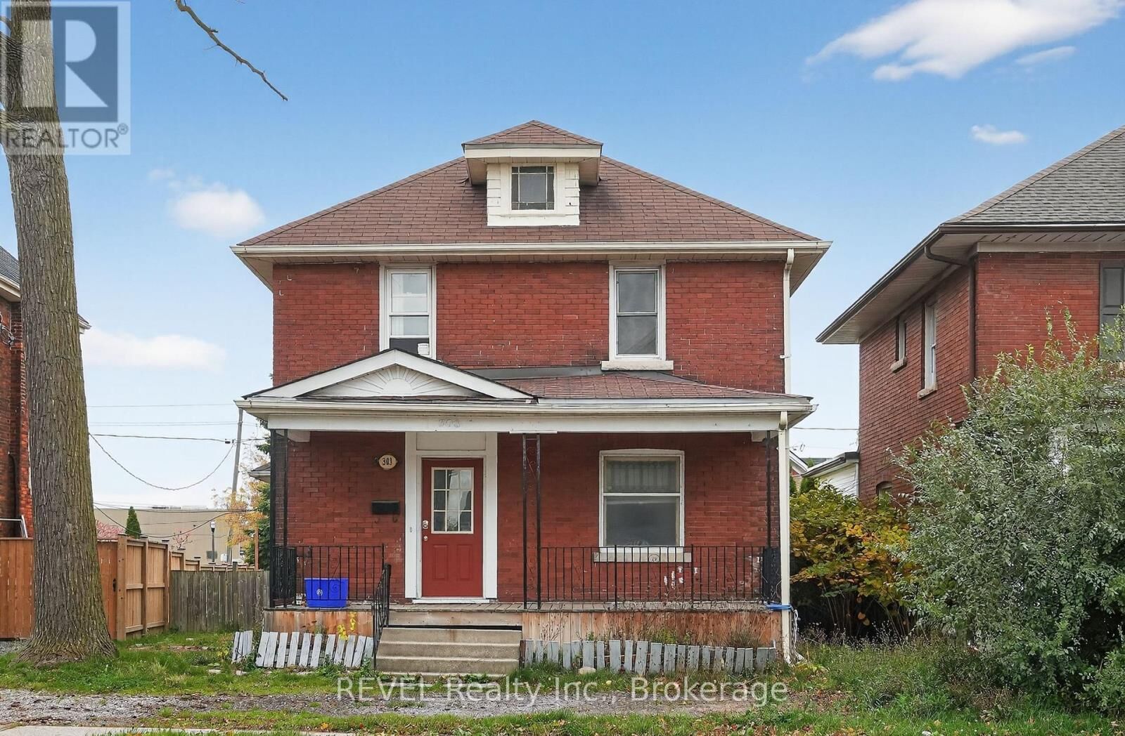 Property Photo:  303 Merritt Street  ON L2T 1K1 