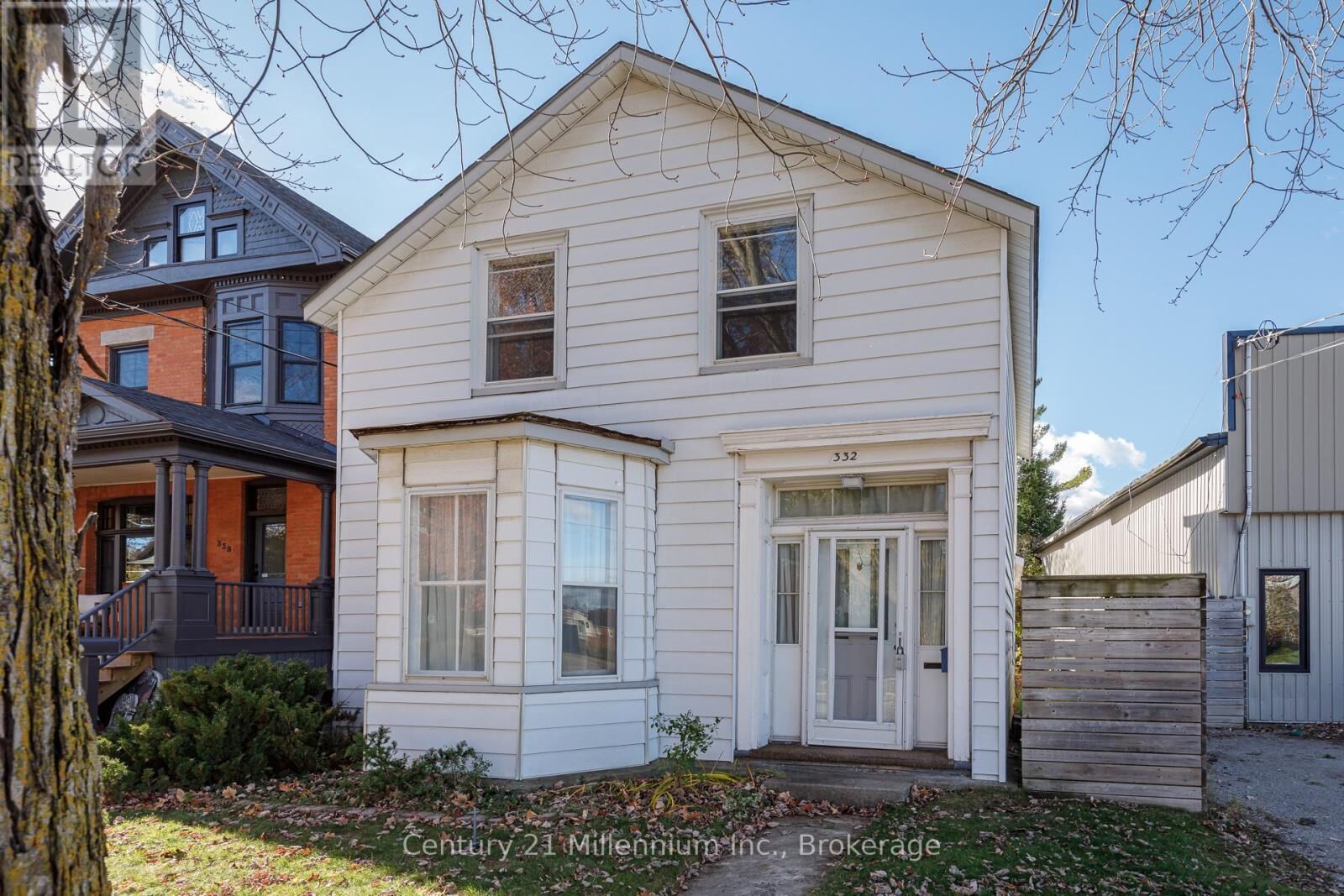 Photo de la propriété:  332 Ste Marie Street  ON L9Y 3K8 