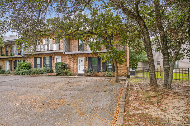 Property Photo: 96 NE Yacht Club Drive Unit 1 FL 32548