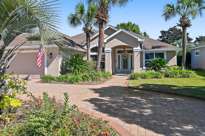 Property Photo:  285 Tequesta Drive  FL 32541 
