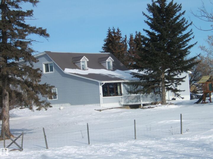 Property Photo: 554021 Rng Rd 134 AB T0B 4K0