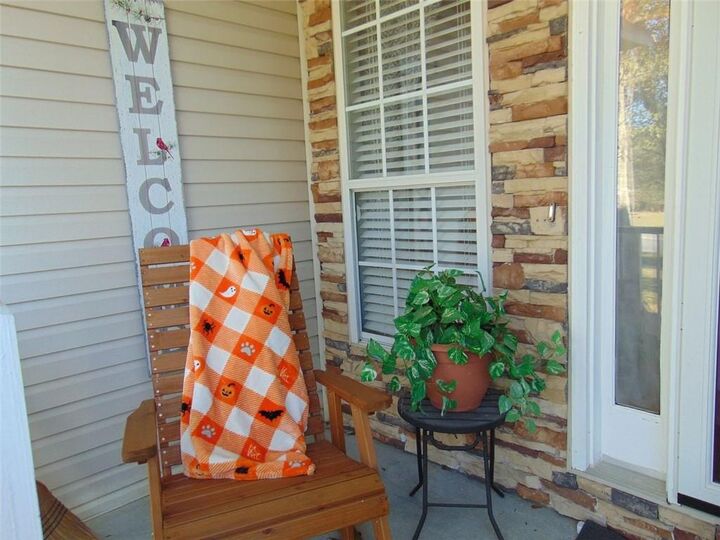 Property Photo: 22 Valley Creek Drive SW GA 30120