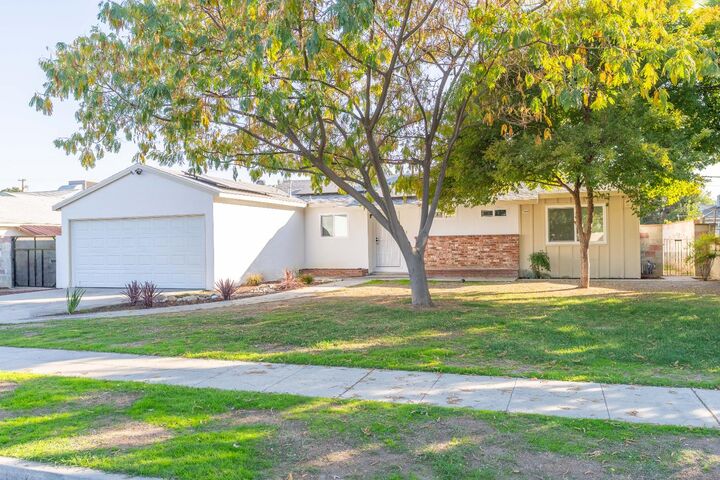 Property Photo:  5080 E Hammond Avenue  CA 93727 