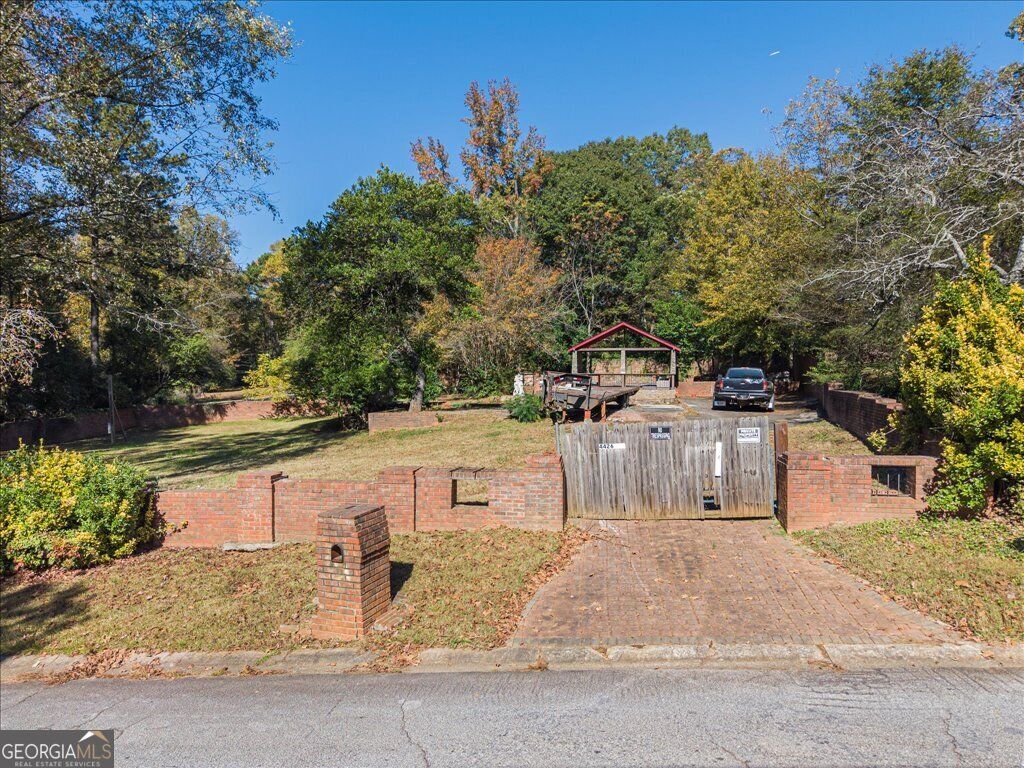 Property Photo: 4426 Sterling Forest Drive GA 30034