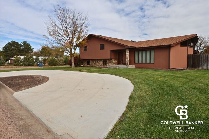 501 S 3rd Street  Leoti KS 67861 photo