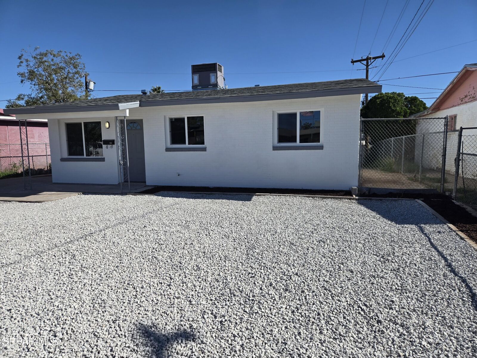 Property Photo: 208 Arbor Place TX 79915