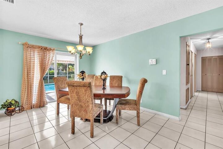 Property Photo: 1431 NW 71st Ave FL 33313
