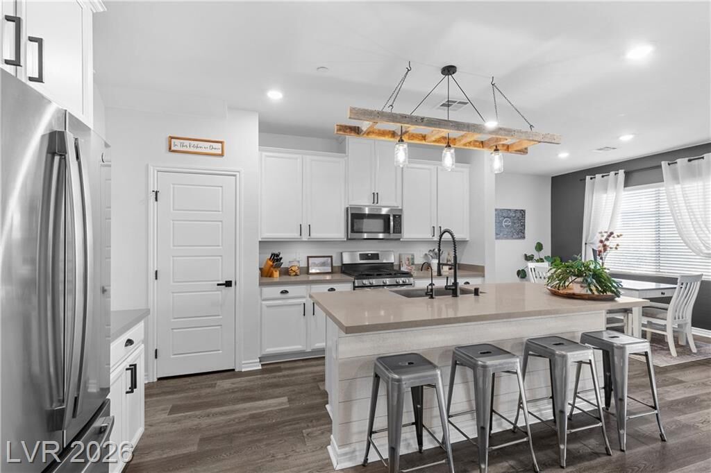 Property Photo:  8866 Sasquatch Run Avenue  NV 89166 