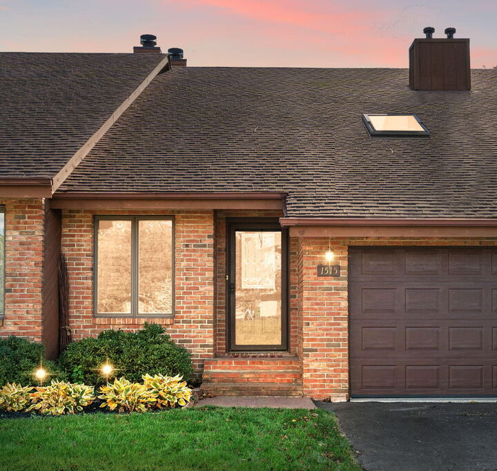 Property Photo:  1515 Maple Place  IN 46375 