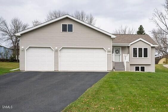 1314 7th Avenue SW  Jamestown ND 58401 photo