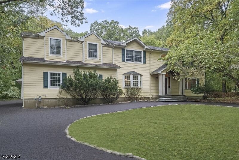 Property Photo: 240 Ottowa Ln NJ 07417