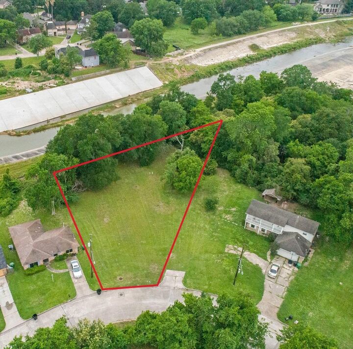 6609 Bayou View Drive  Houston TX 77091 photo