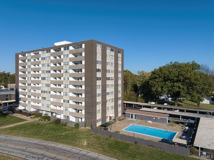 Property Photo:  1100 Erie Avenue 301  IN 47715 
