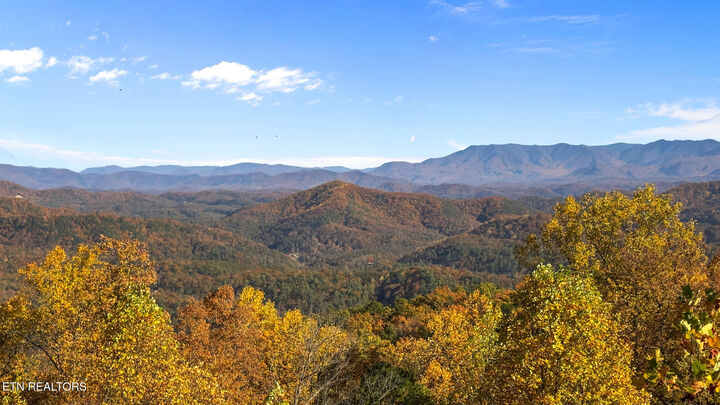 Property Photo: 714 Shell Mountain Rd TN 37876