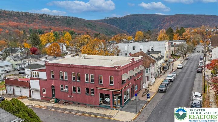 Property Photo:  432 Center Street  PA 18229 