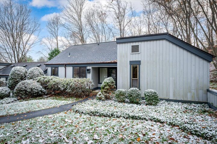 Property Photo: 262 Heritage Hills B NY 10589