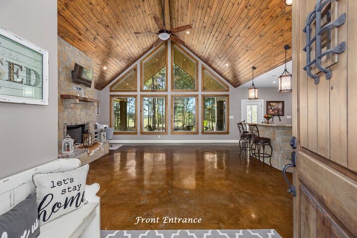 Property Photo: 924 Unit #2 Cr 471 TX 75944