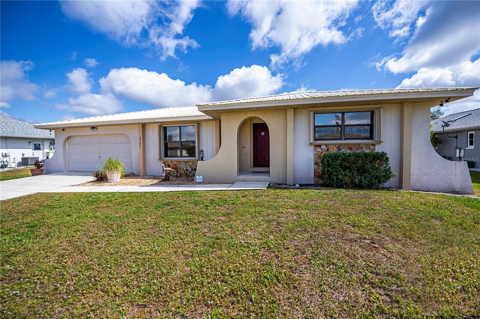 Property Photo:  18701 Countryman Avenue  FL 33948 